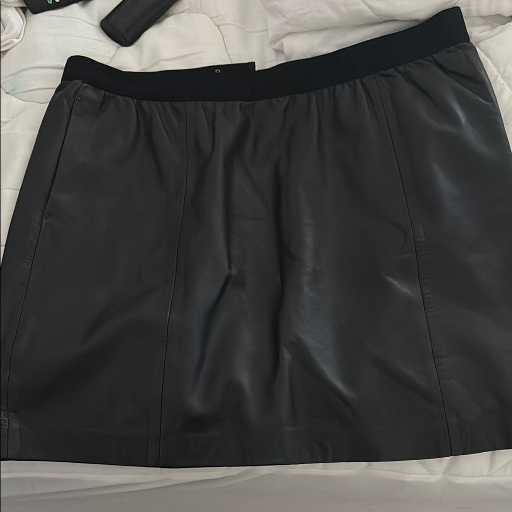LOFT Black A-Line Mini Skirt